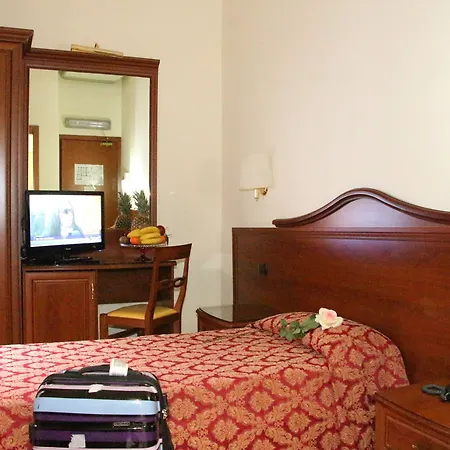 Mirage Szálloda 3*