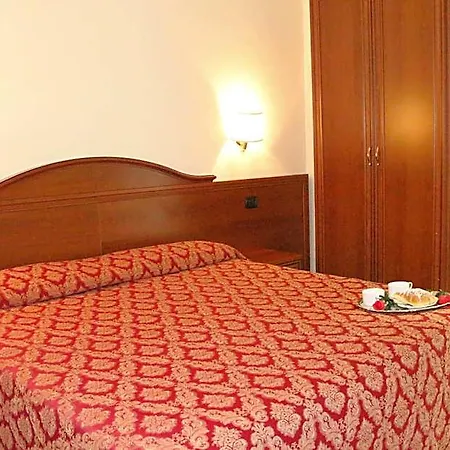 Mirage Hotel 3*