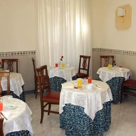 فندق Mirage 3*